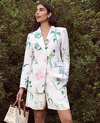 Ann Taylor The Petite Floral Pleated Short in Linen Blend sold by Ann Taylor product image thumbnail 4