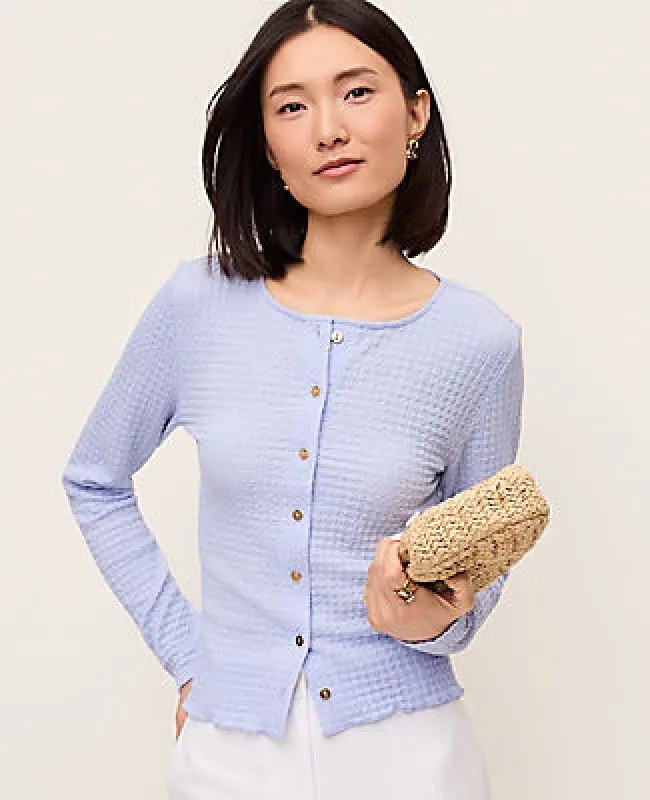 Ann Taylor Petite Lettuce Trim Button Top made by Ann Taylor