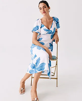Ann Taylor Petite Floral Shirred Flare Midi Dress sold by Ann Taylor product image thumbnail 3