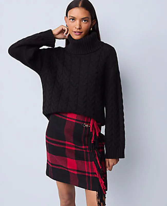 Ann Taylor Weekend Collection Cable Turtleneck Sweater made by Ann Taylor