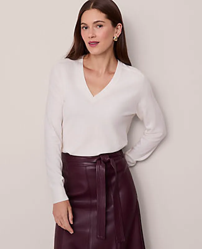 Ann Taylor V-Neck Sweater made by Ann Taylor