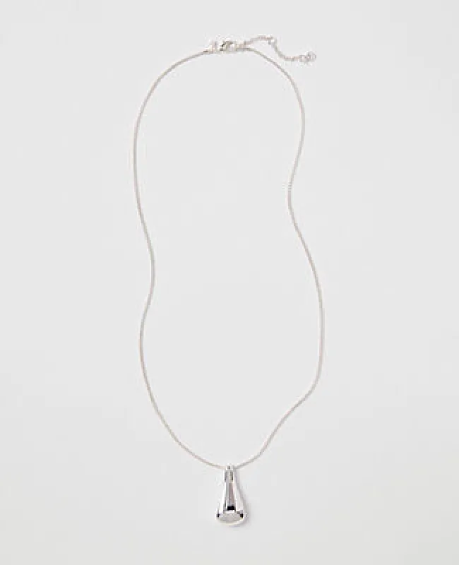 Ann Taylor Metal Pendant Necklace made by Ann Taylor