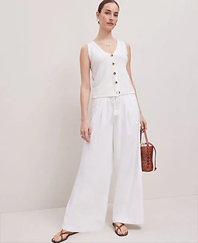 Ann Taylor Petite Weekend Easy Fit Wide-Leg Pant in Linen Blend made by Ann Taylor