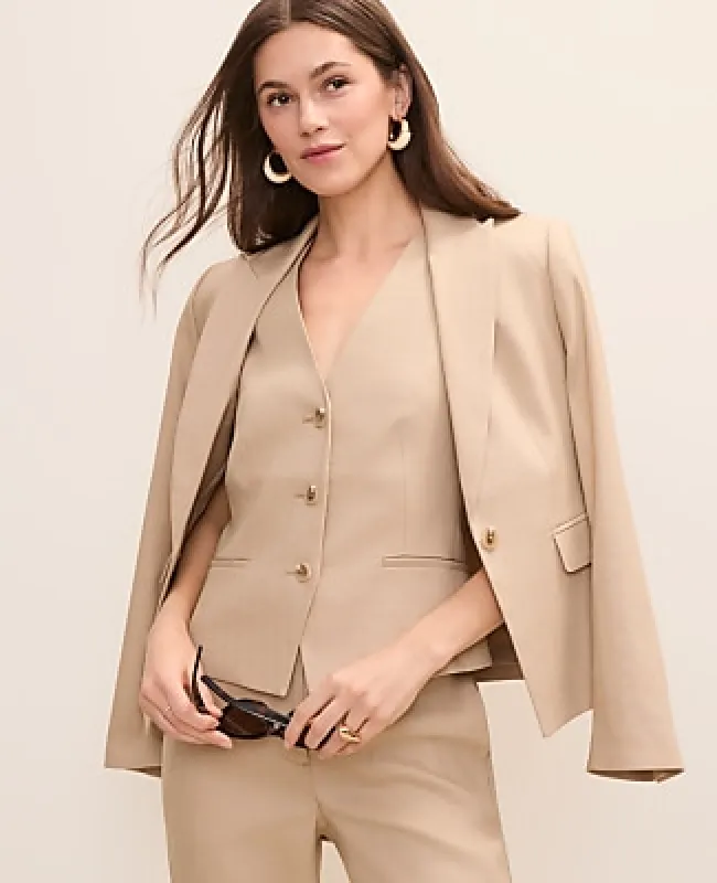 Ann Taylor The Cutaway Vest in Linen Blend made by Ann Taylor
