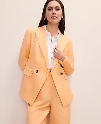 Ann Taylor The Petite Cutaway Blazer in Linen Blend sold by Ann Taylor product image thumbnail 3