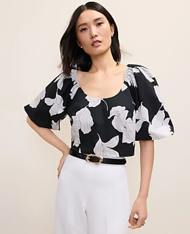 Ann Taylor Petite Floral Puff Sleeve Top made by Ann Taylor
