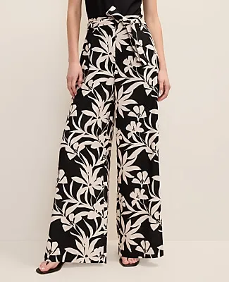 Ann Taylor The Petite Wide-Leg Paperbag Pant in Floral Linen Blend sold by Ann Taylor product image thumbnail 2