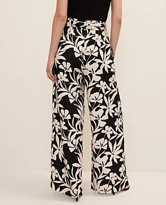 Ann Taylor The Petite Wide-Leg Paperbag Pant in Floral Linen Blend sold by Ann Taylor product image thumbnail 3