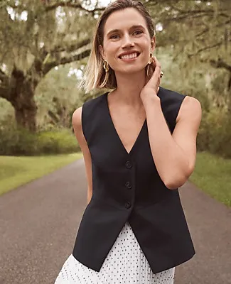 Ann Taylor The Petite V-Neck Peplum Vest in Seasonless Stretch sold by Ann Taylor product image thumbnail 3