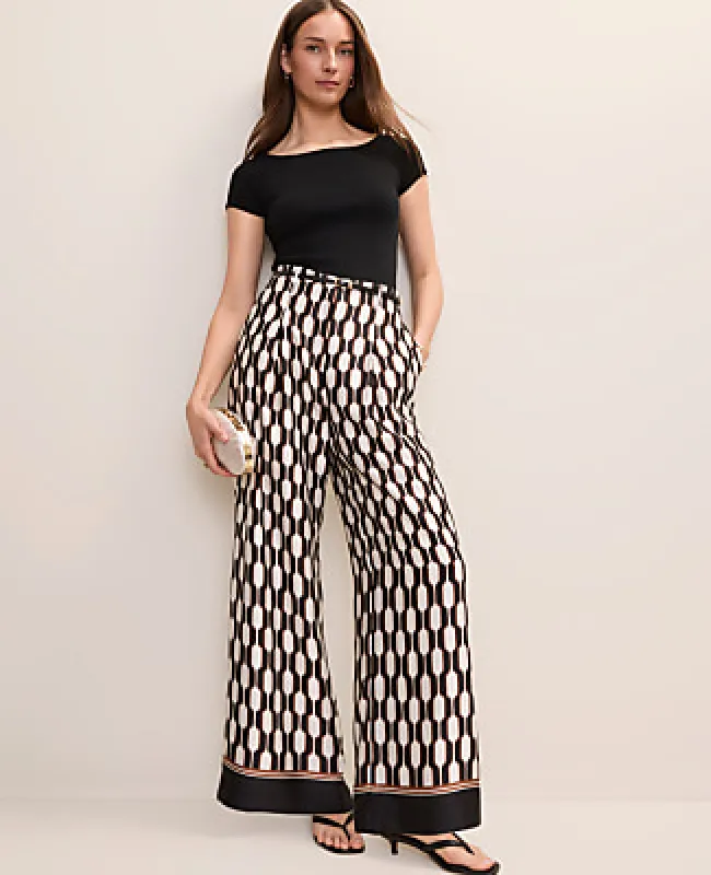 Ann Taylor The Pleated Wide-Leg Pant in Geo Satin made by Ann Taylor