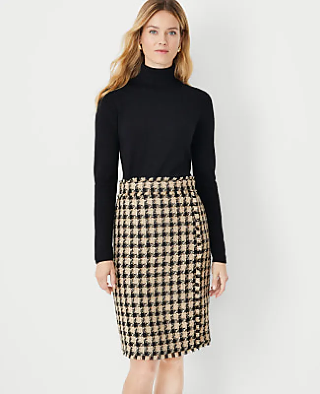 Ann Taylor Petite Essential Turtleneck Sweater made by Ann Taylor