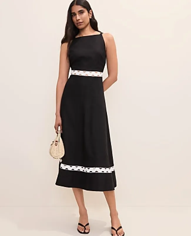 Ann Taylor Ric Rac Cutout Dress in Linen Blend made by Ann Taylor