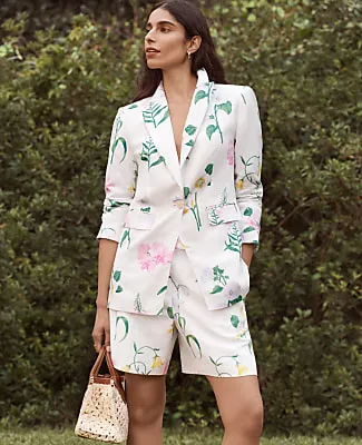 Ann Taylor The Petite Long Single Button Blazer in Floral Linen Blend sold by Ann Taylor product image thumbnail 3
