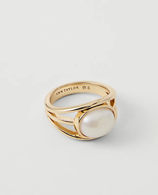 Ann Taylor Metal Pearl Heart Ring made by Ann Taylor