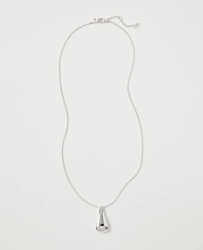 Ann Taylor Metal Pendant Necklace made by Ann Taylor