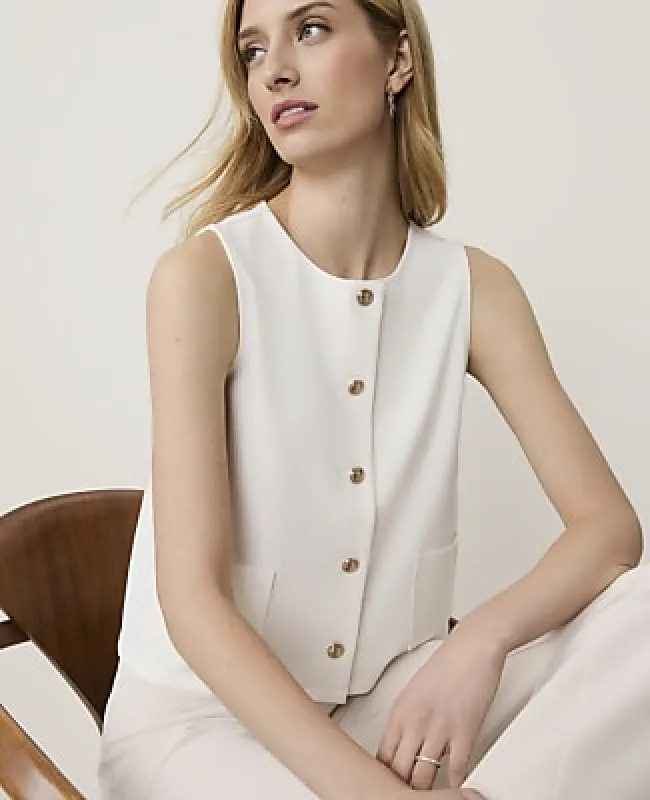 Ann Taylor Petite Button Patch Pocket Top made by Ann Taylor