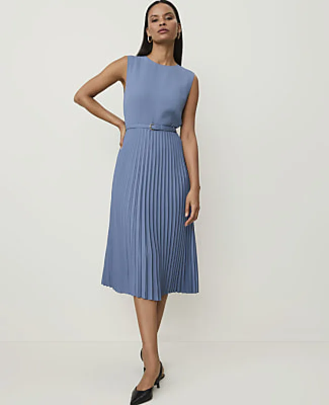 Ann Taylor Sleeveless Pleated Midi Dress made by Ann Taylor