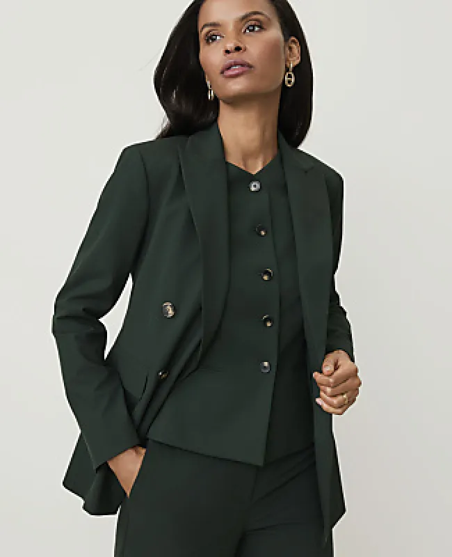 Ann Taylor The Petite Tailored Blazer in Seasonless Stretch made by Ann Taylor