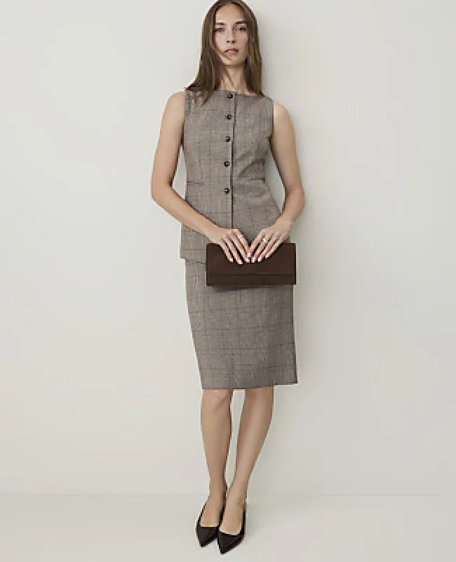 Ann Taylor The Petite Tailored Pencil Skirt in Plaid made by Ann Taylor
