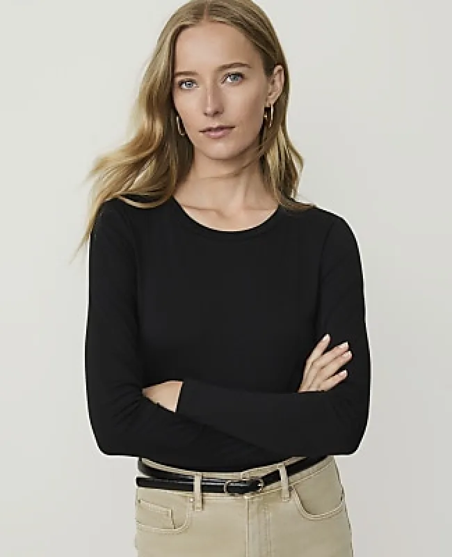 Ann Taylor Crew Neck Top made by Ann Taylor