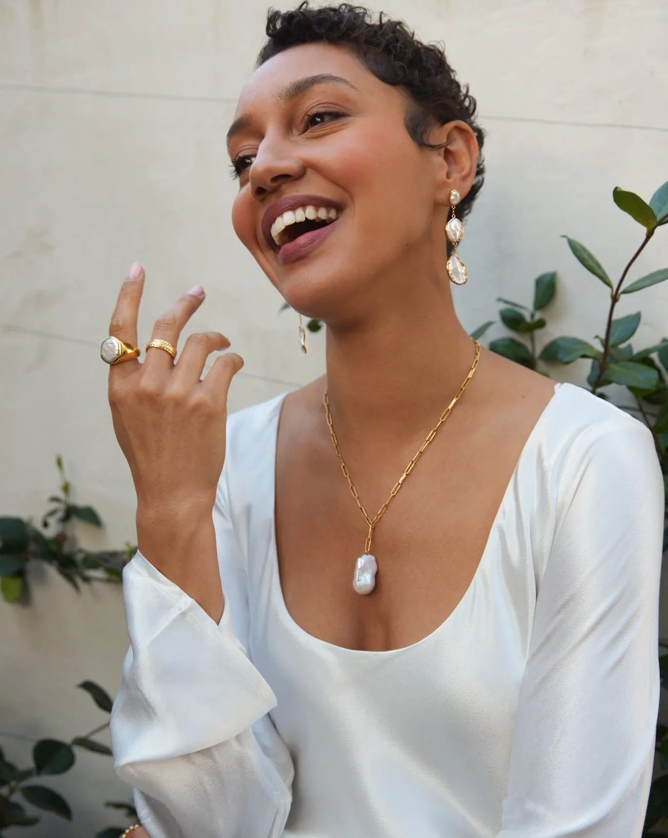 Extra Large Baroque Pearl Necklace sold by Anna Beck product image thumbnail 3