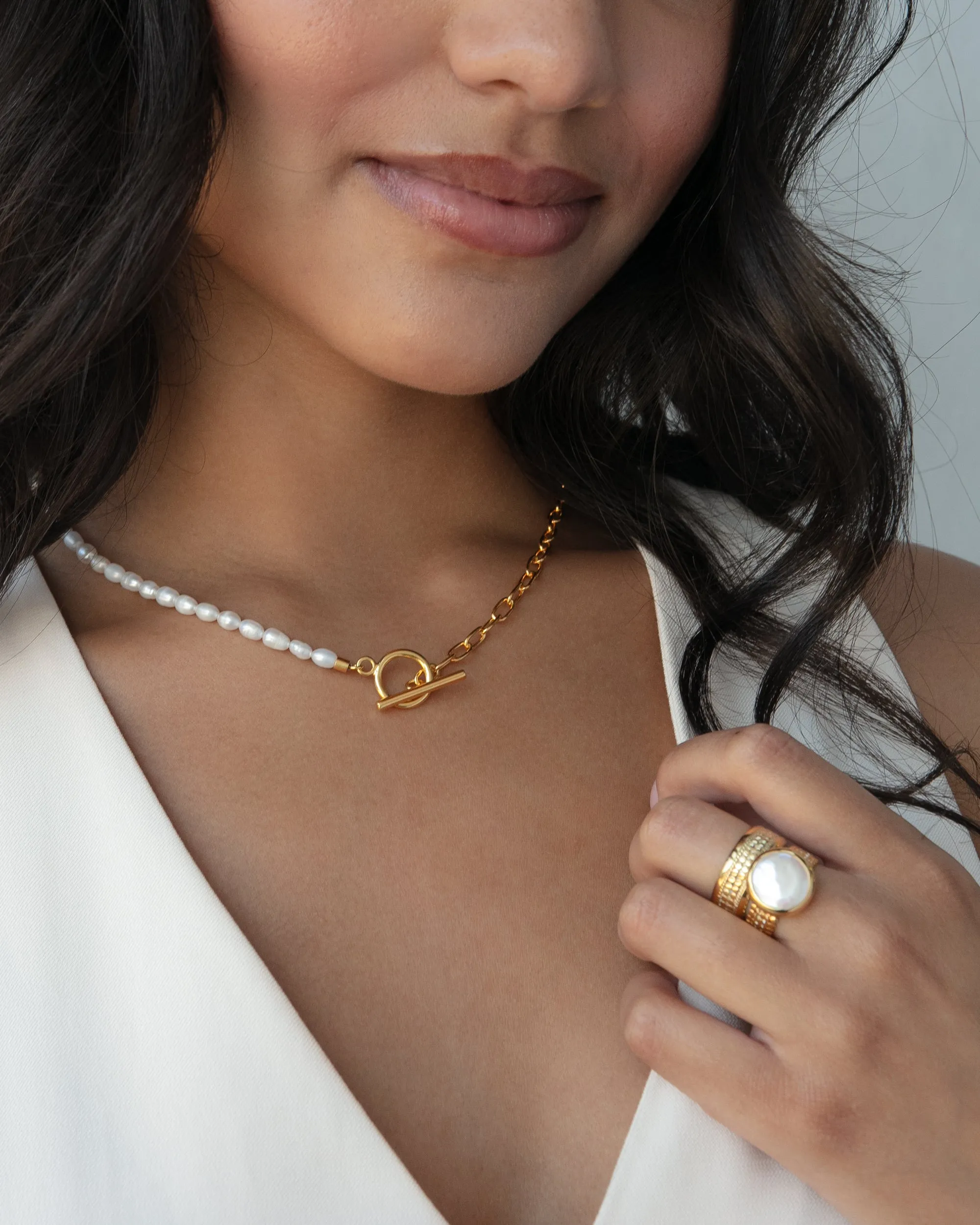 Beaded Pearl and Chain Necklace sold by Anna Beck product image thumbnail 3