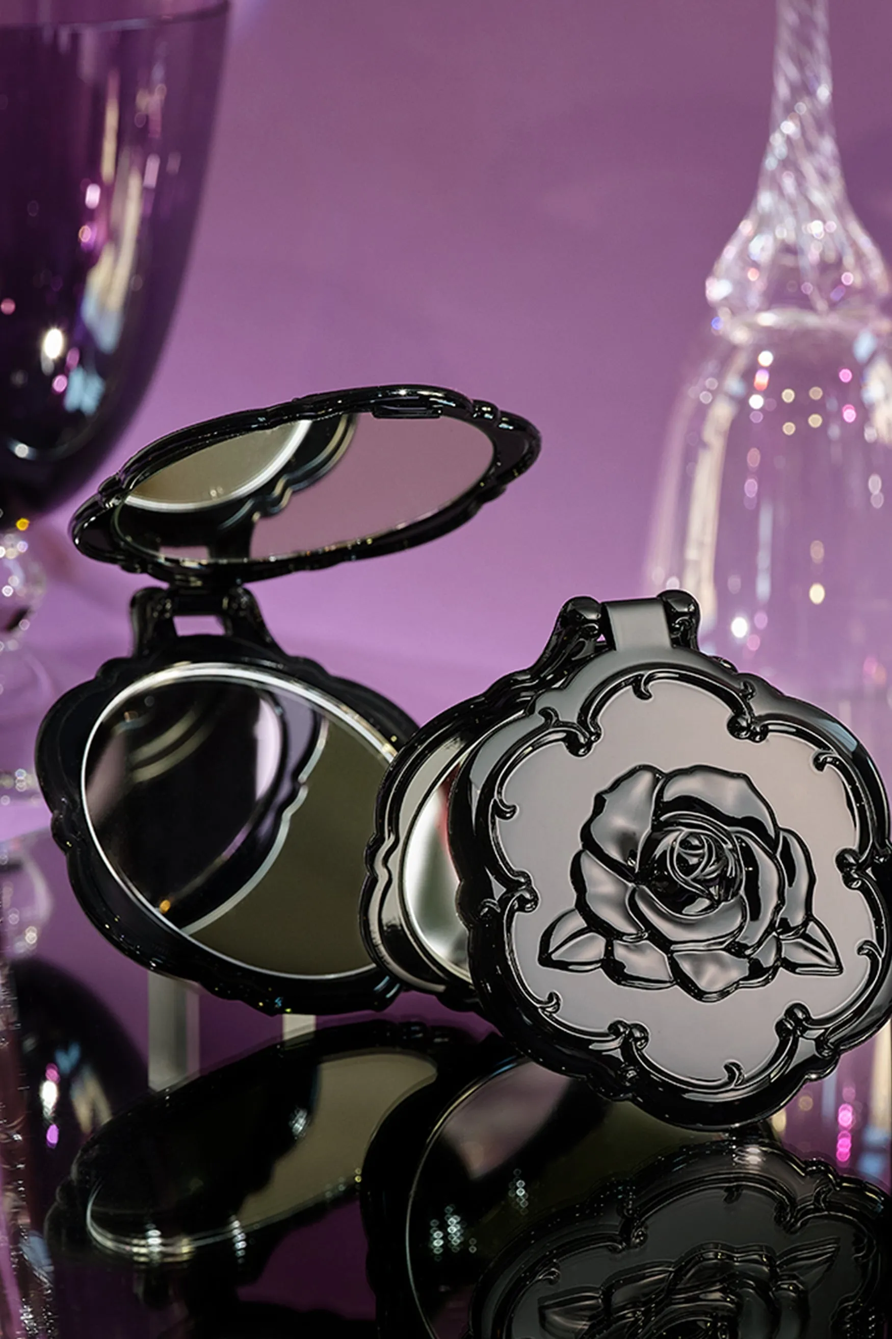 New: Anna Sui Beauty Mirror Rose – The Classic is Back sold by Anna Sui product image thumbnail 4