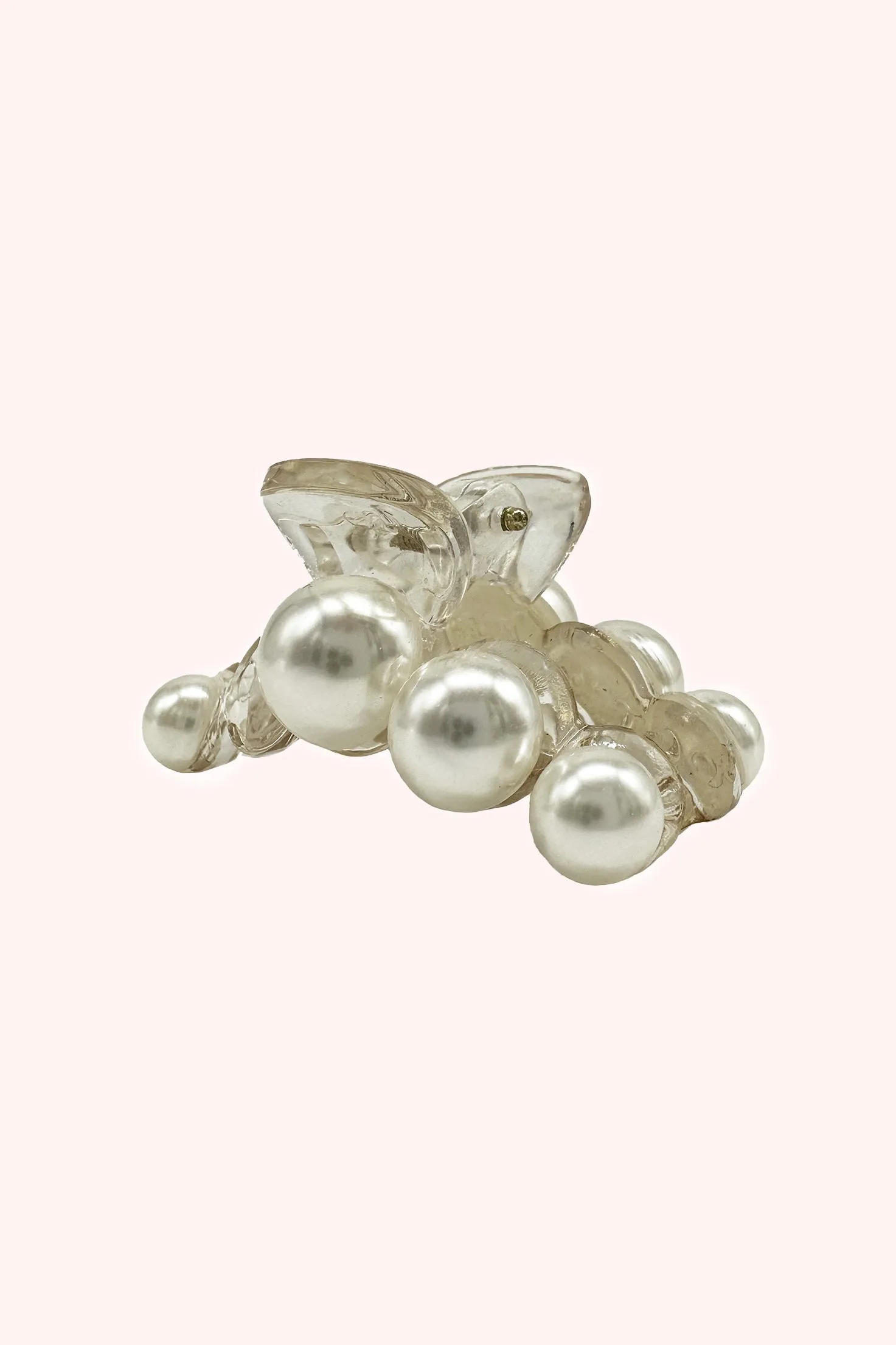 String of Pearls Mini Jaw Clip Ivory sold by Anna Sui product image thumbnail 2