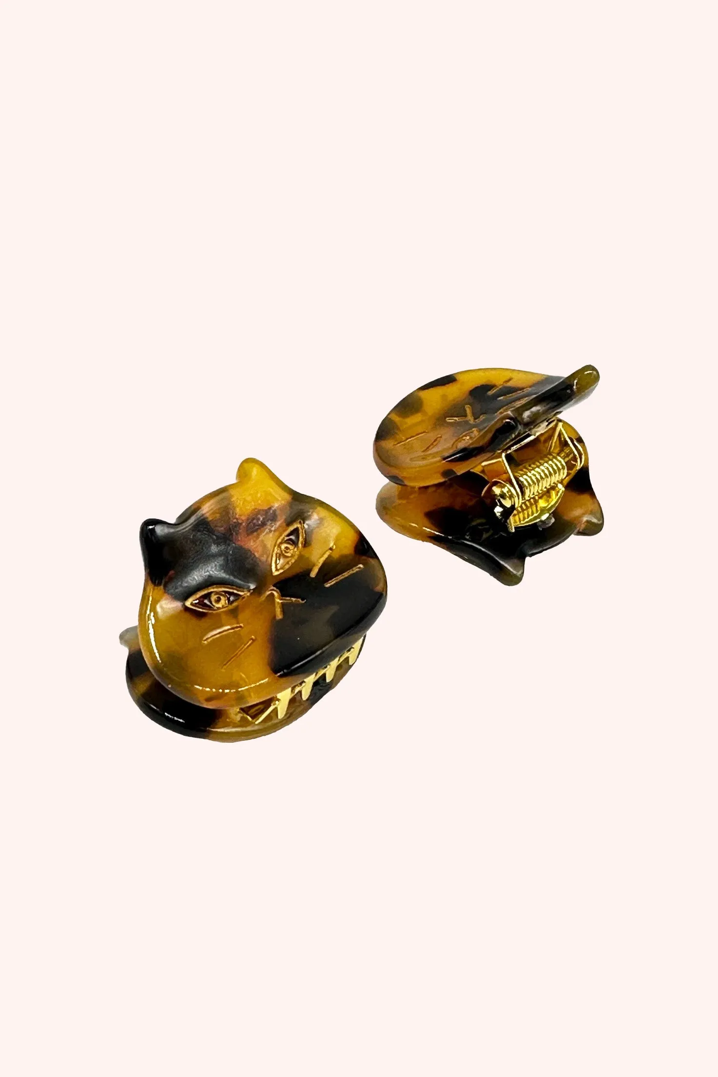 The Cat's Meow Jaw Clip Pair Tokyo sold by Anna Sui