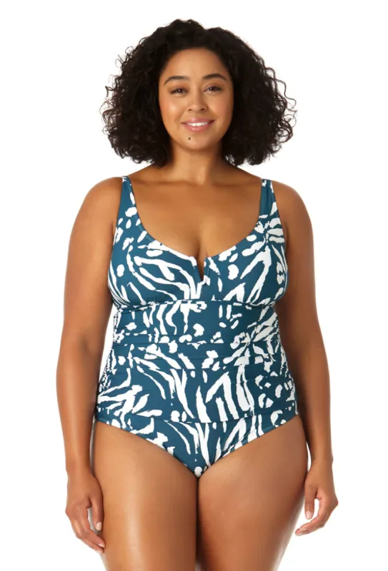 Anne Cole Plus - Women's V-Wire One Piece Swimsuit sold by Anne Cole