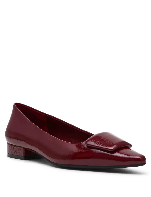 Crawford Flat sold by Anne Klein