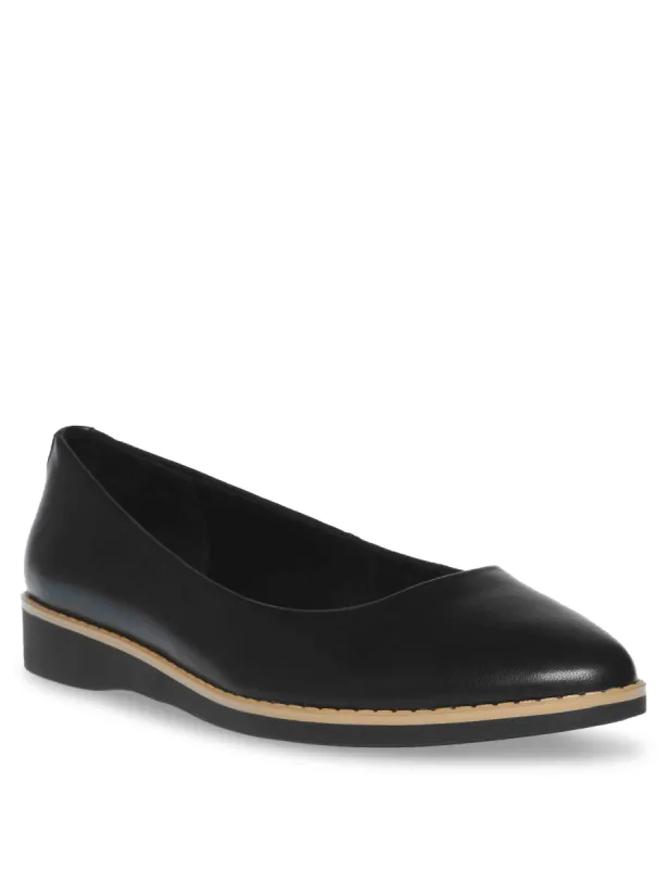 Scheana Flat sold by Anne Klein
