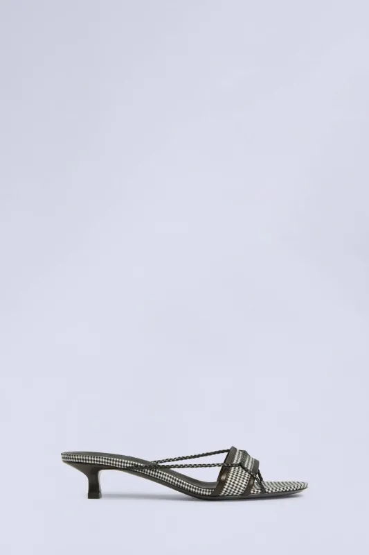 Nola II sold by Antonio Marras