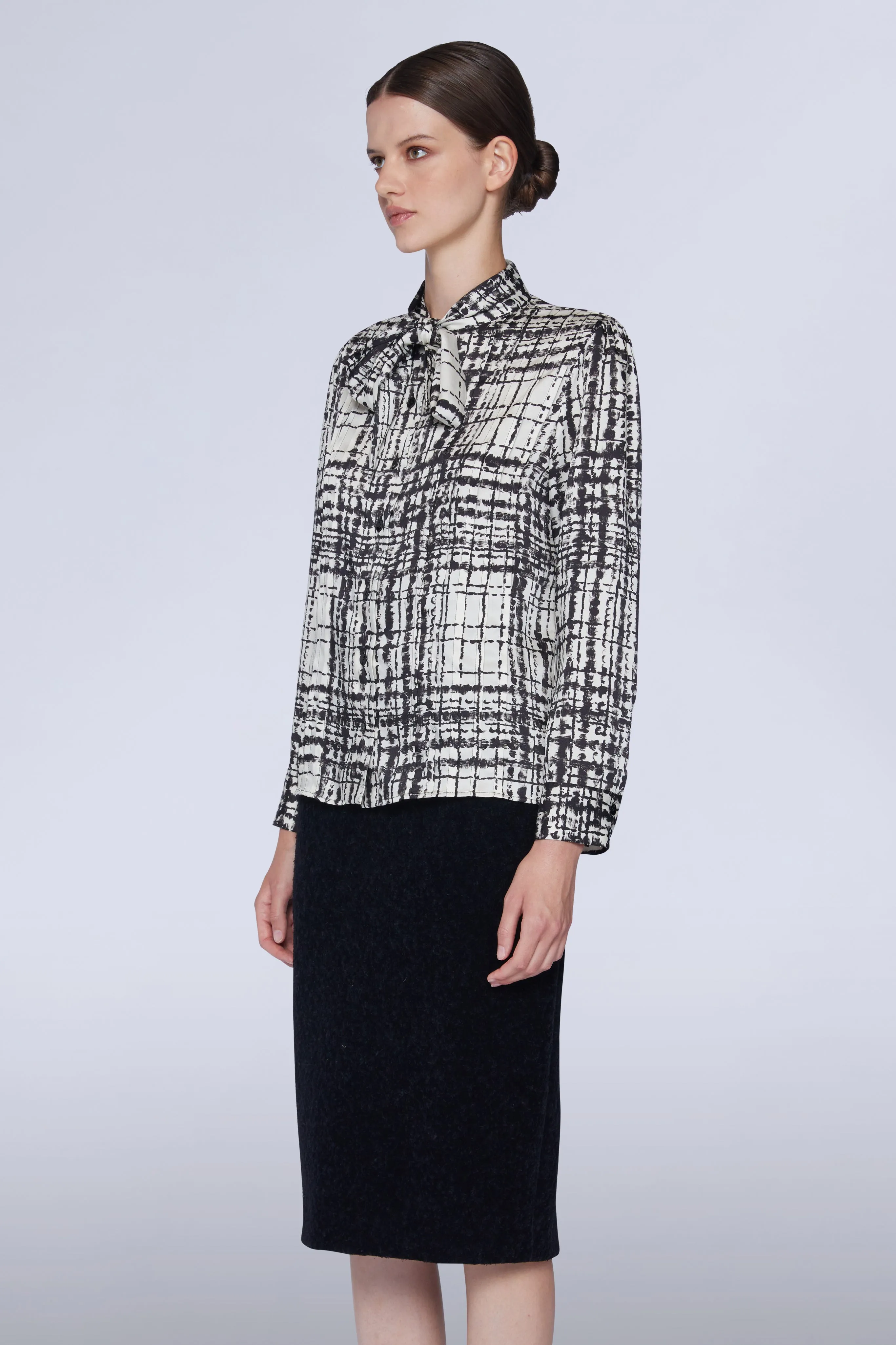 Lia II sold by Antonio Marras product image thumbnail 2