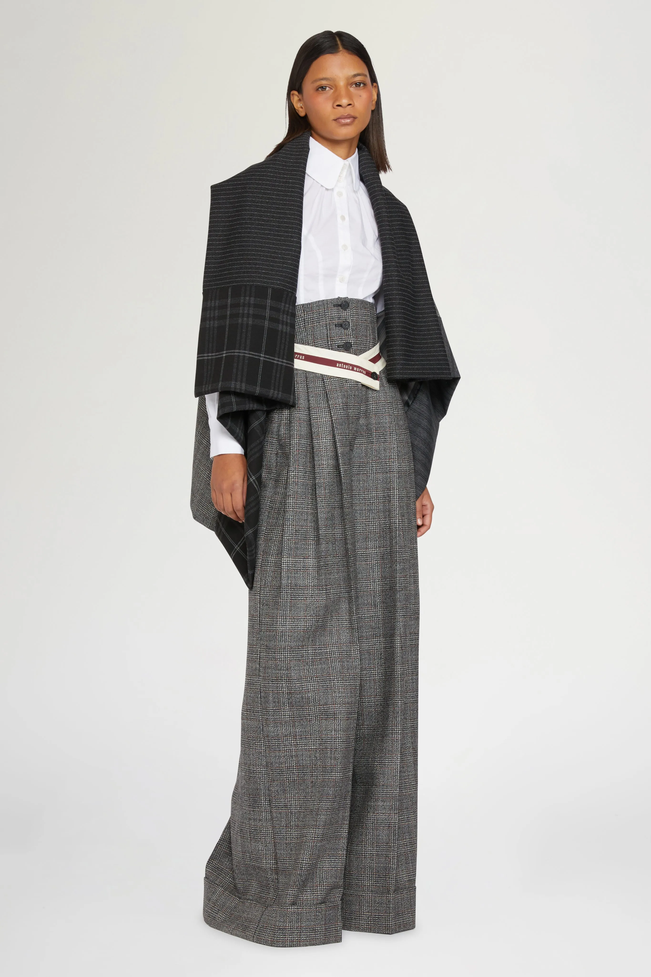 Prince of Wales Gavoi sold by Antonio Marras product image thumbnail 2