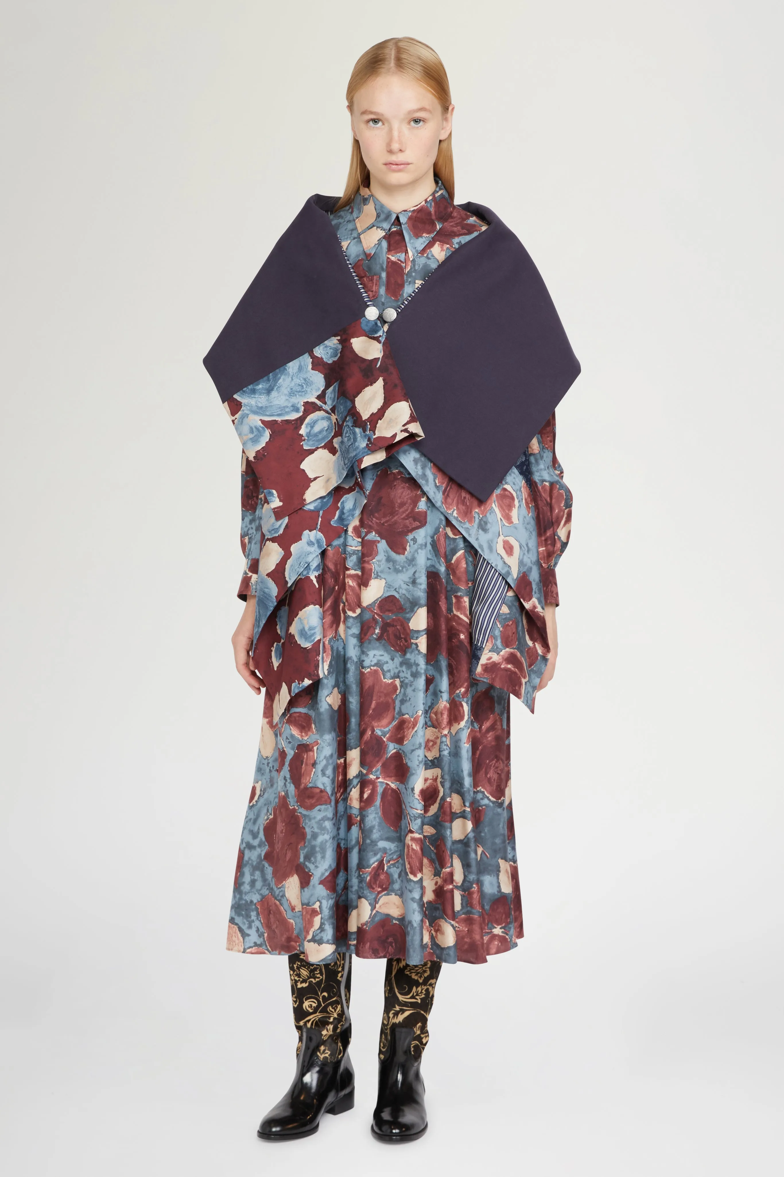 Aarika I sold by Antonio Marras