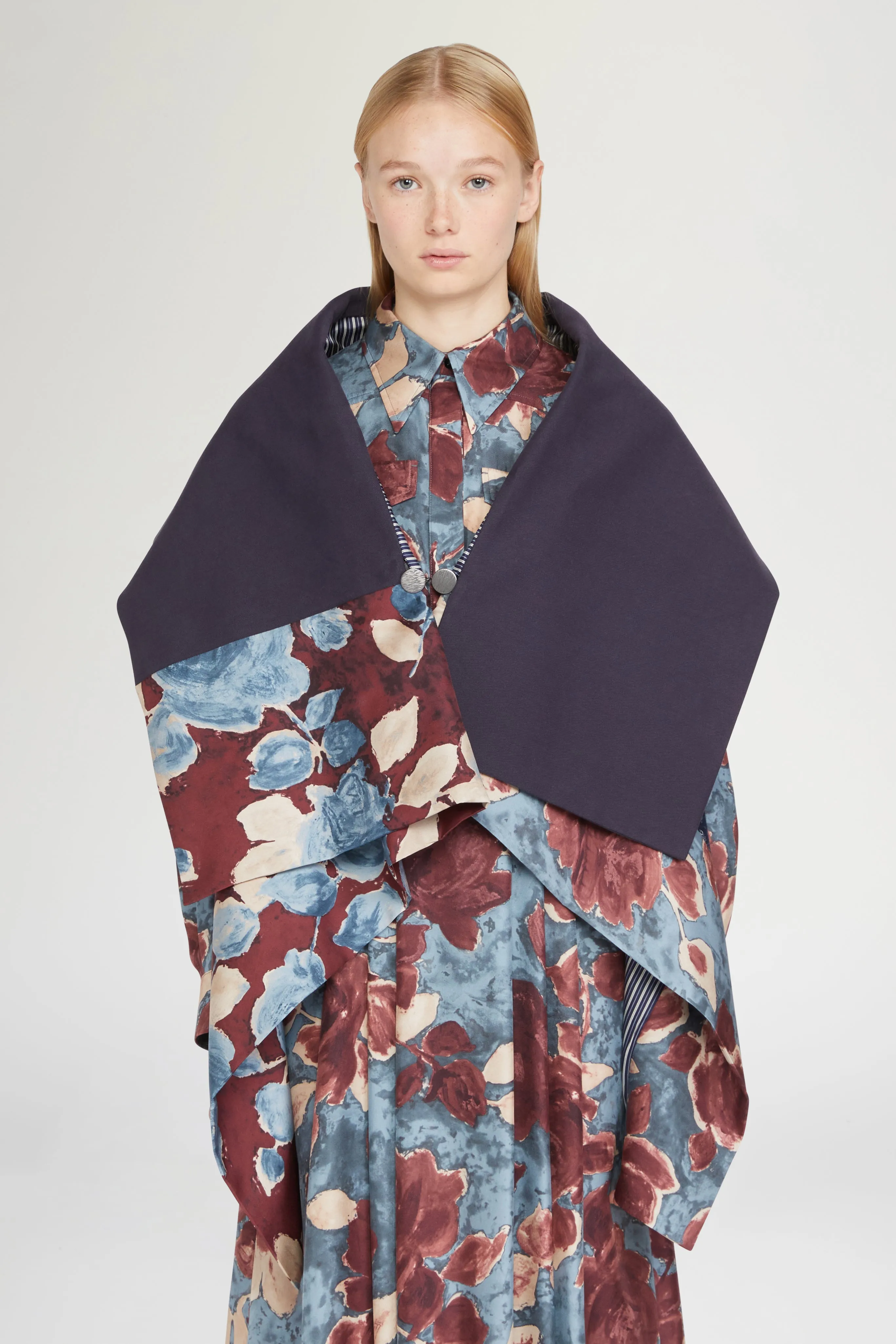 Aarika I sold by Antonio Marras product image thumbnail 2