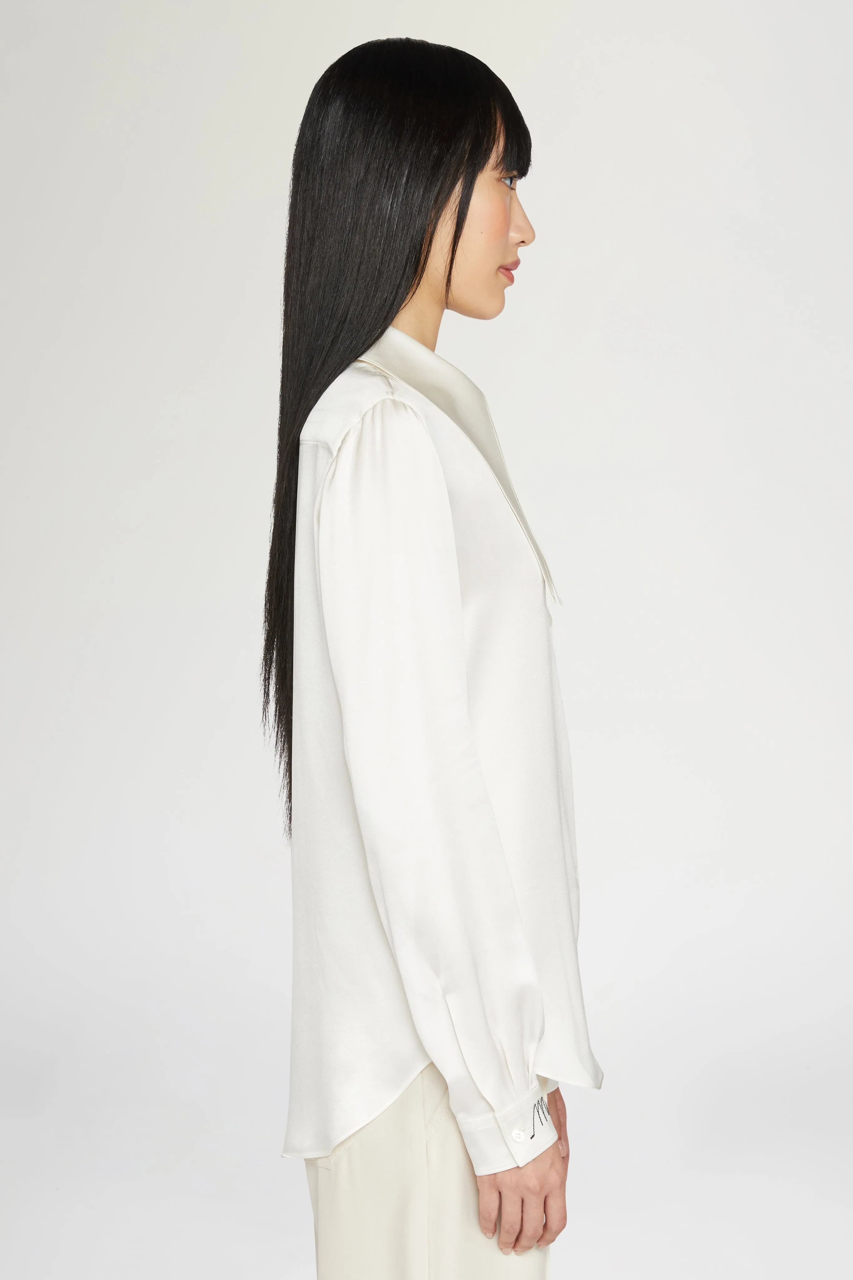 Genziana Ivory sold by Antonio Marras product image thumbnail 4