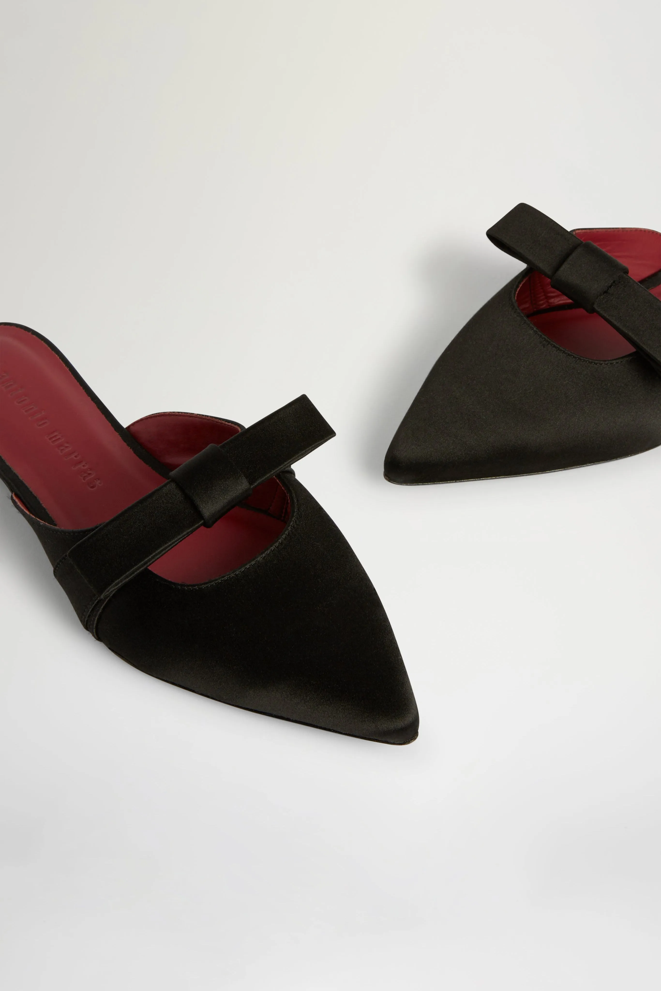 Zinnia Black sold by Antonio Marras product image thumbnail 4