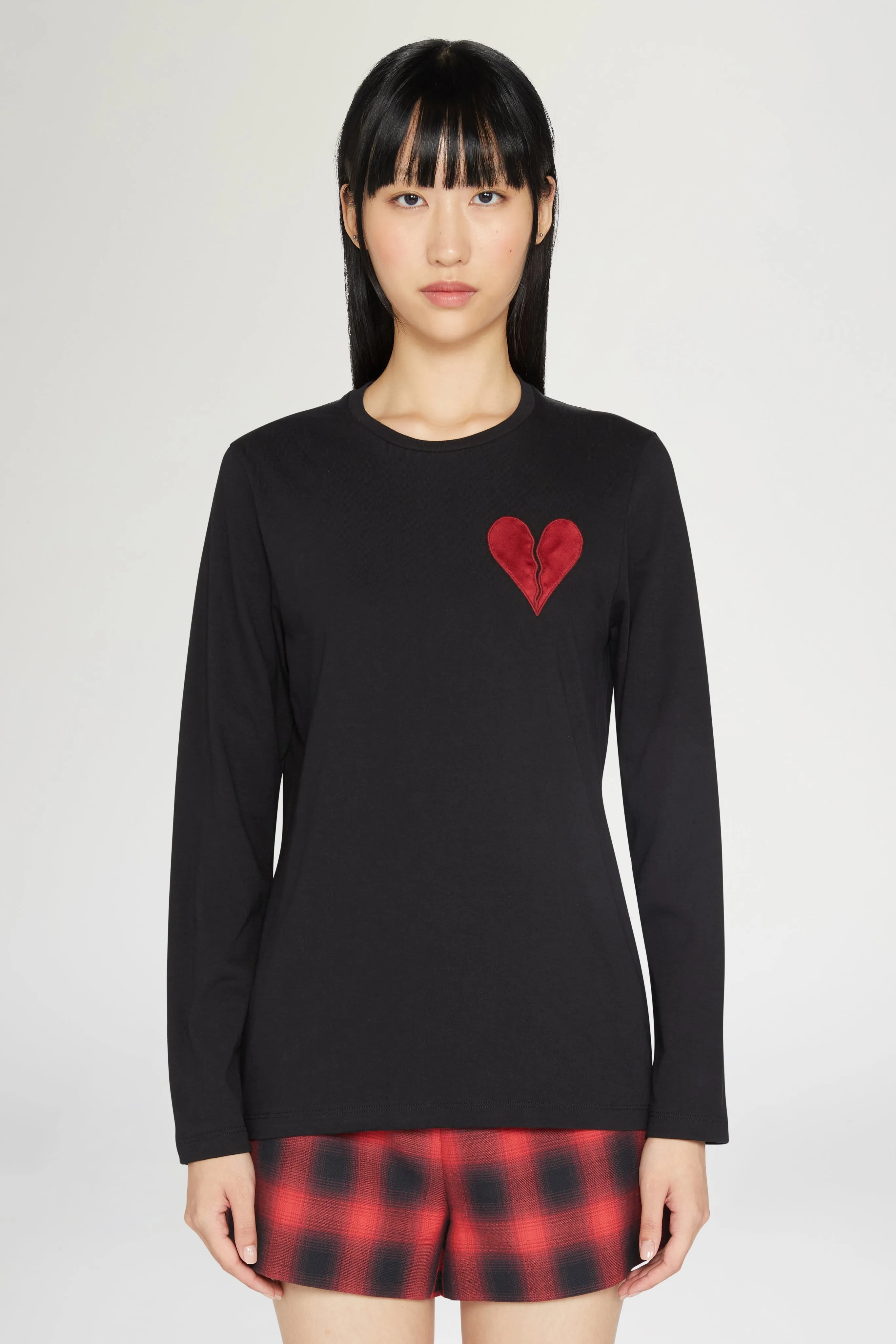 Broken Heart T-shirt Long Black sold by Antonio Marras product image thumbnail 2