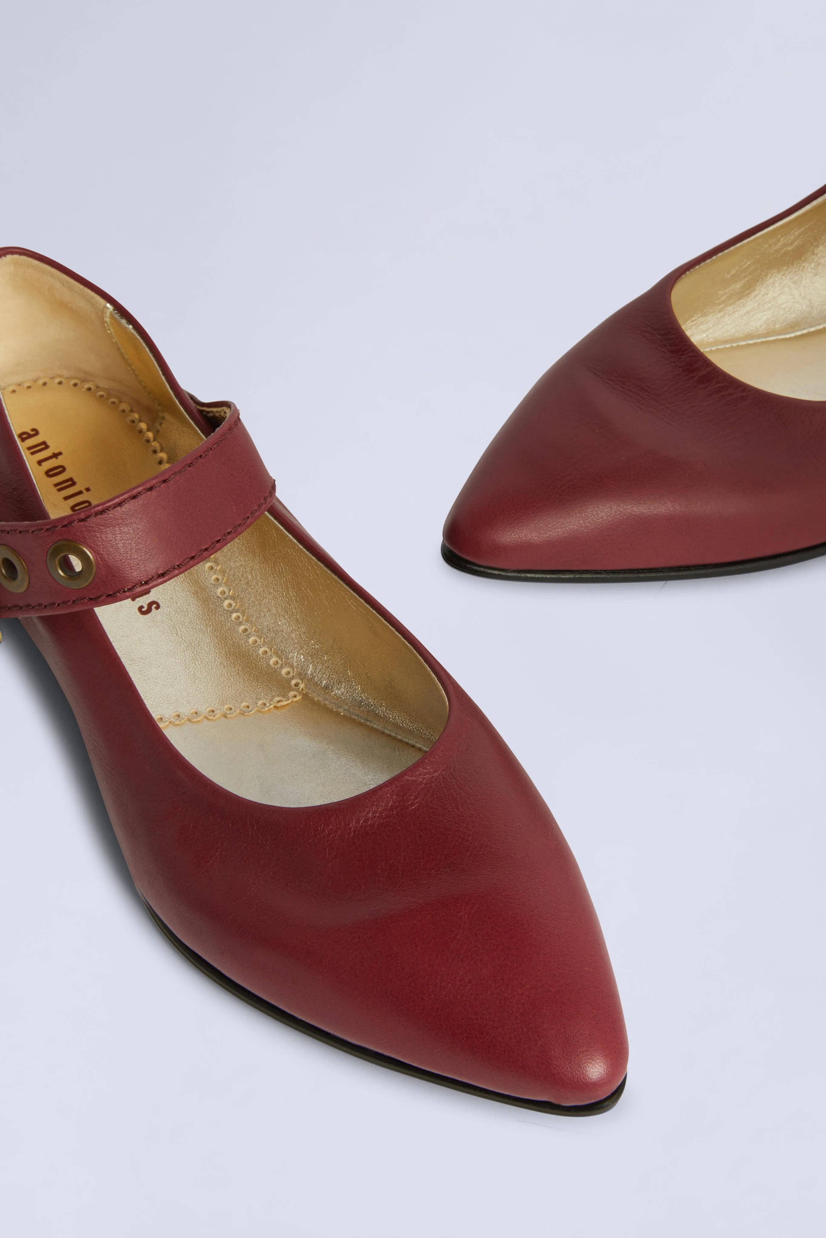 Sabrina V sold by Antonio Marras product image thumbnail 4