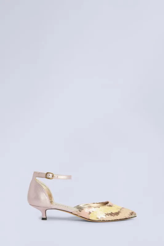 Tea sold by Antonio Marras