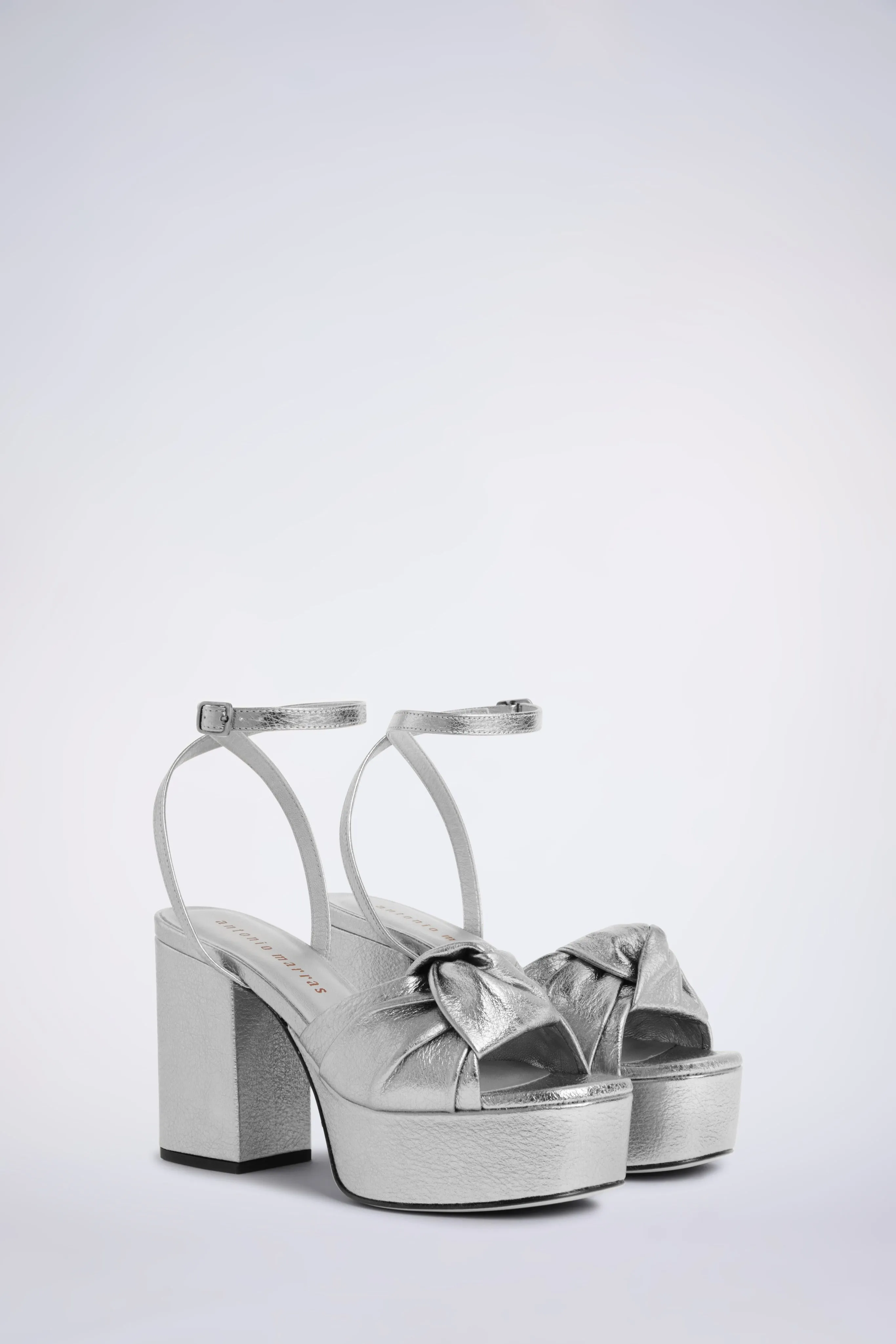 Dana IV sold by Antonio Marras