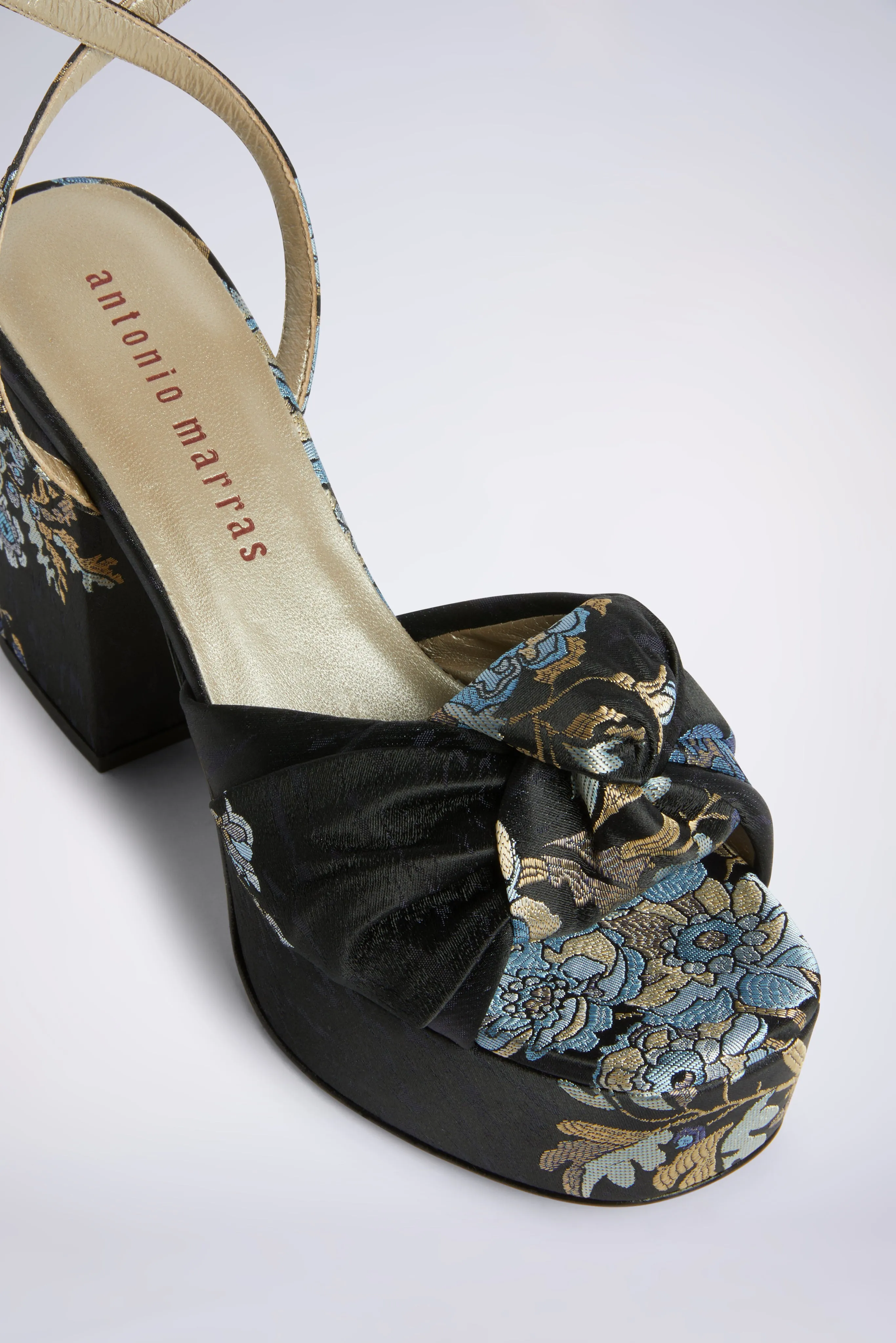 Dana V sold by Antonio Marras product image thumbnail 4