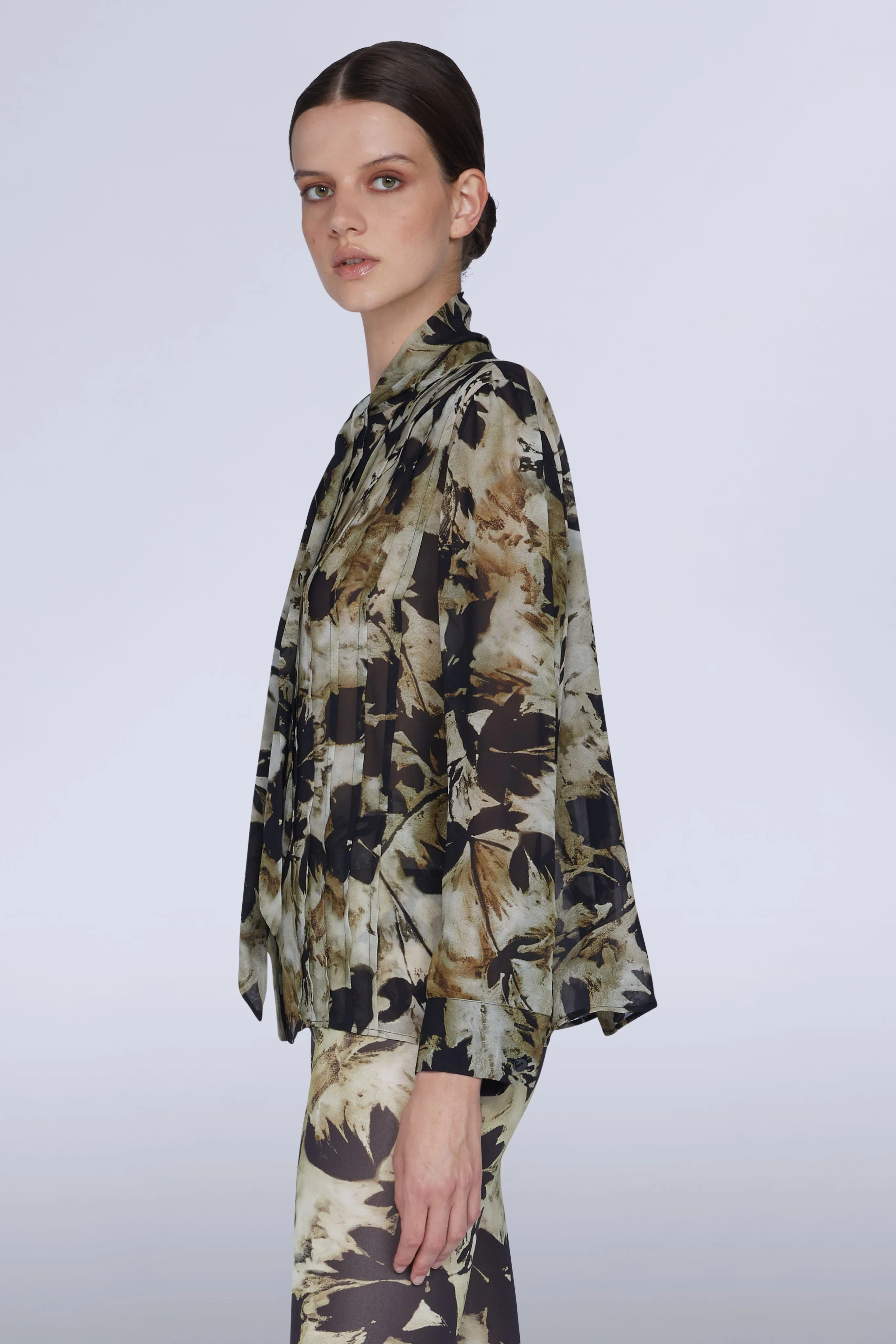 Lia sold by Antonio Marras product image thumbnail 3