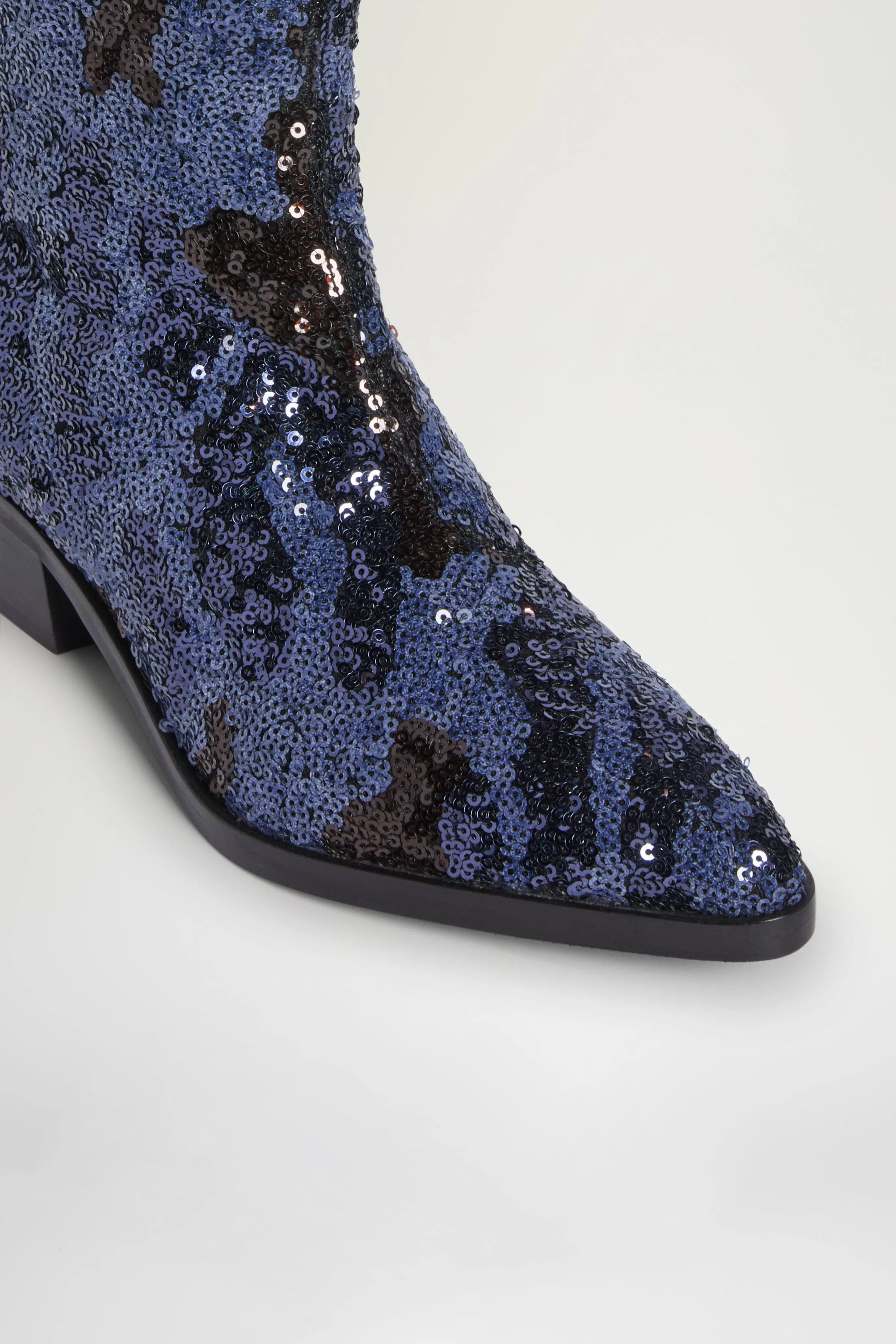 Nima II sold by Antonio Marras product image thumbnail 4