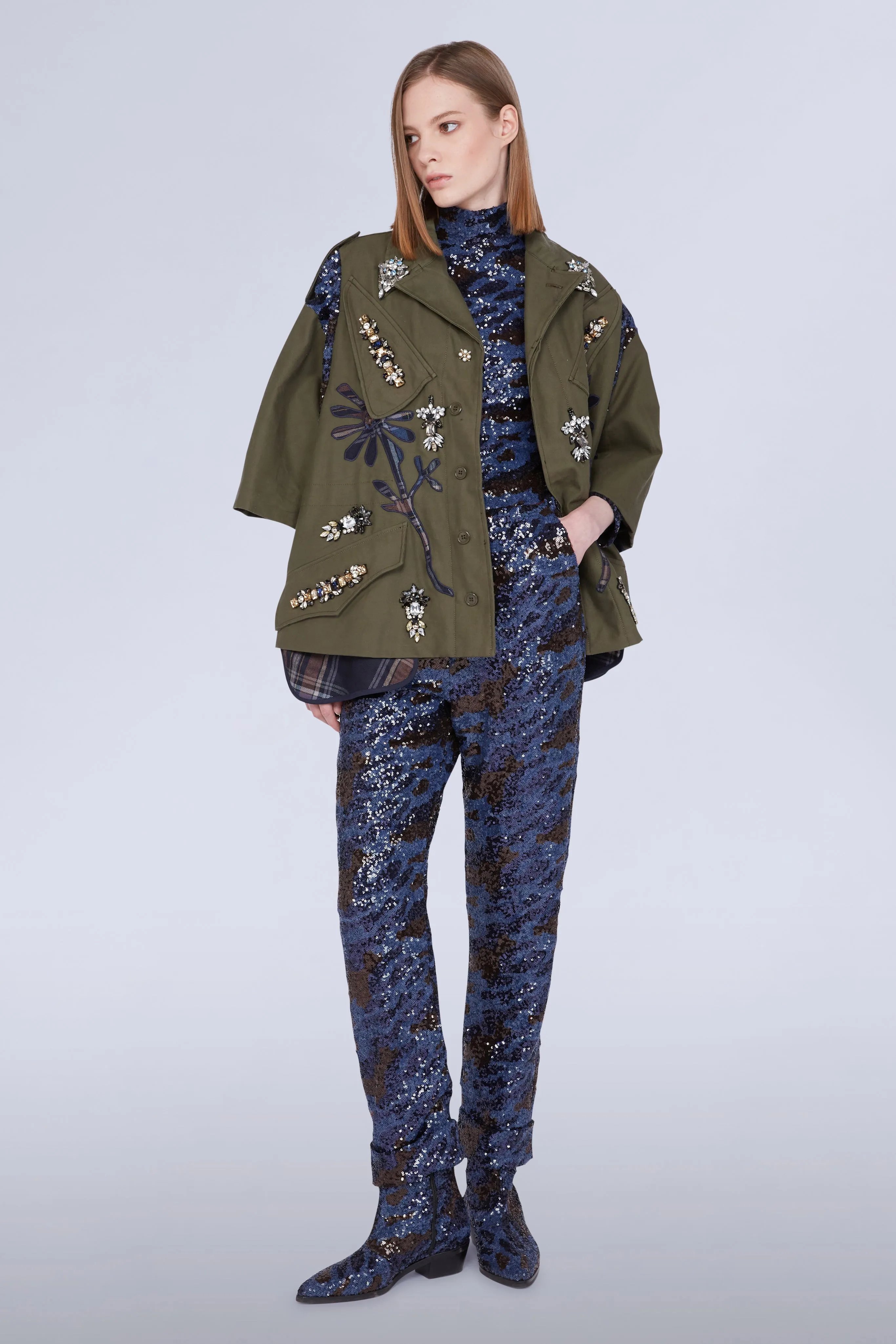 Akash sold by Antonio Marras