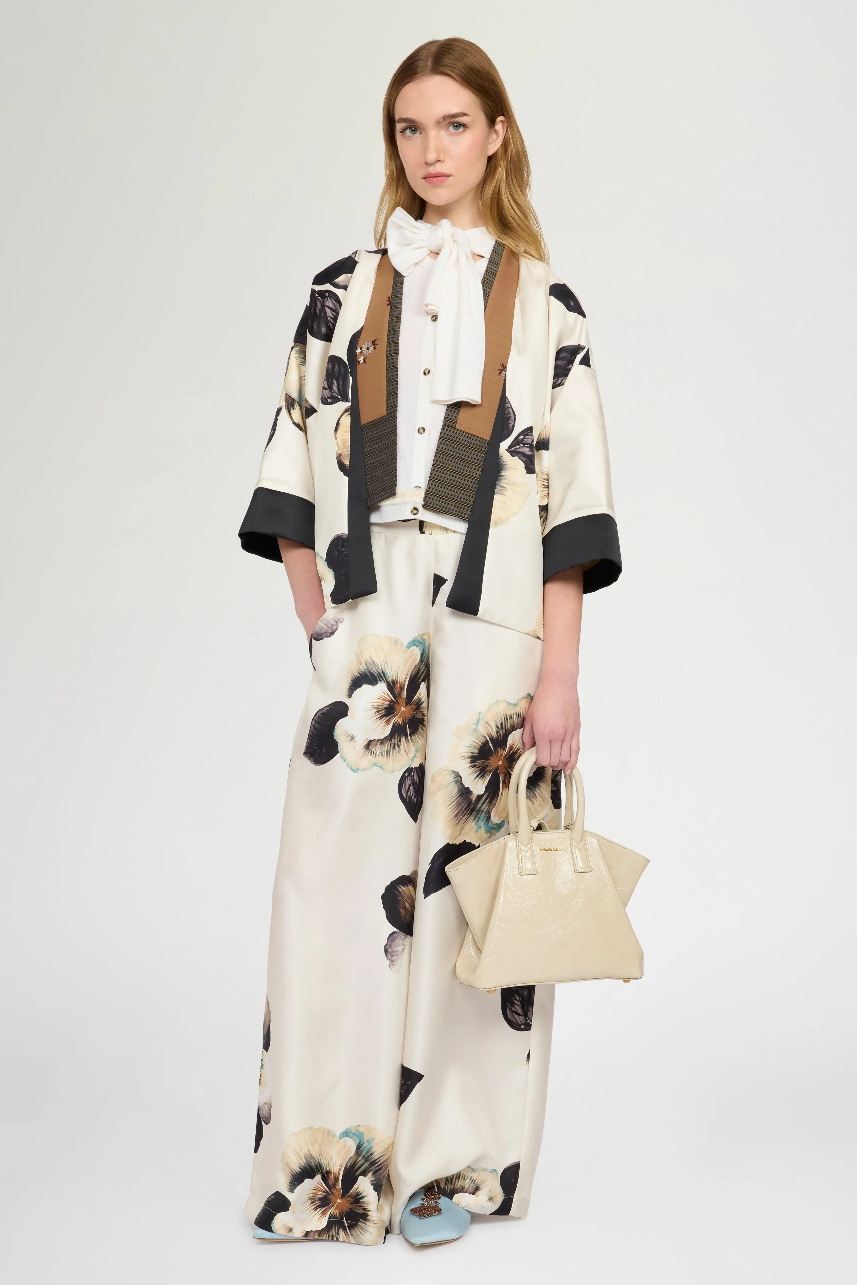 Palazzo Pants in Silk Twill with Floral Print sold by Antonio Marras product image thumbnail 2