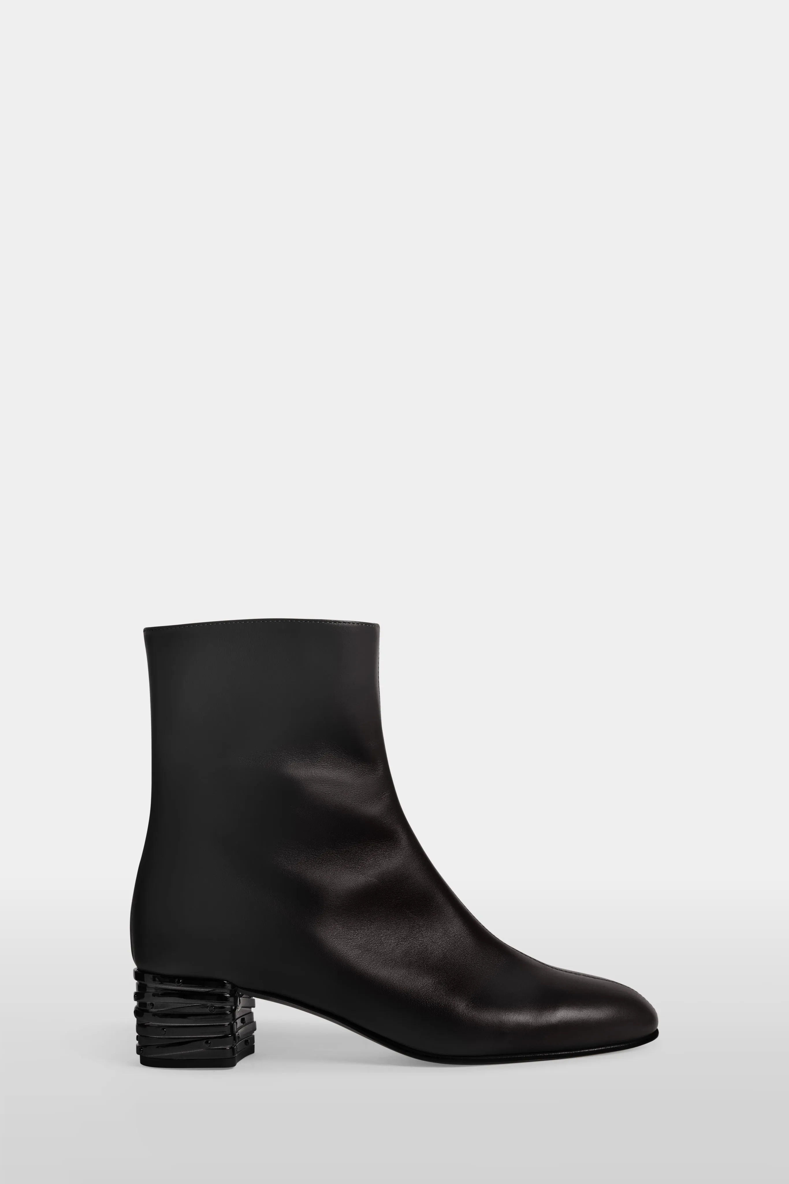 Leather Ankle Boots with Sculptural Heel sold by Antonio Marras product image thumbnail 2
