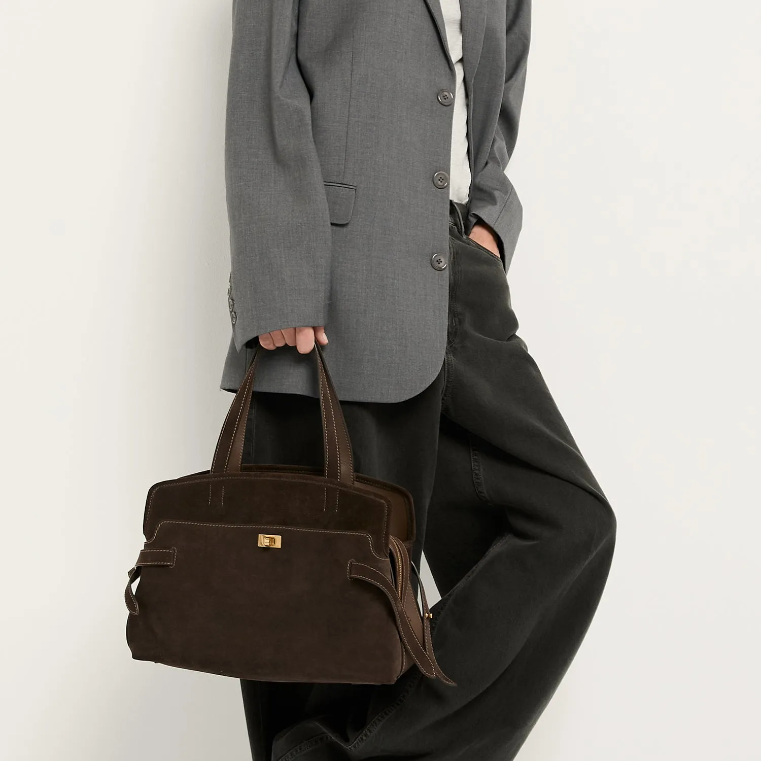 Wilson Shoulder Bag sold by Anya Hindmarch product image thumbnail 2